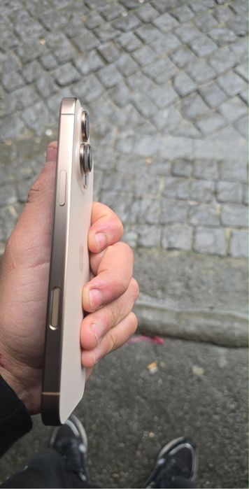 Troco iphone 16 pro max 256gb