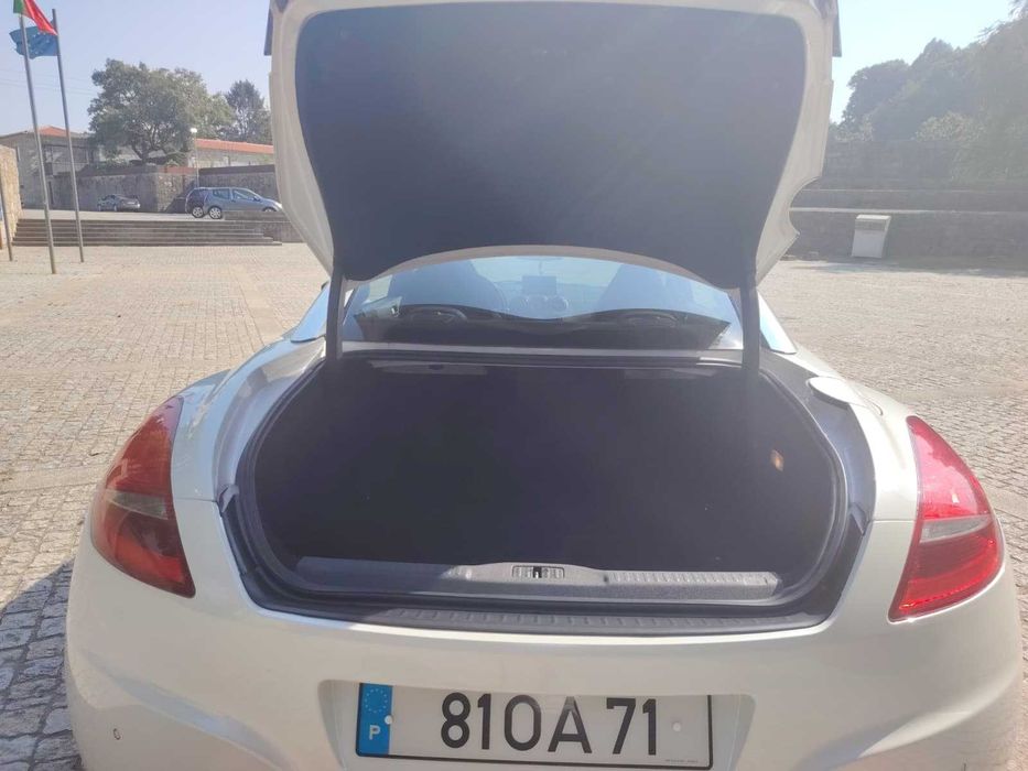 Peugeot RCZ 2.0 HDi 163cv • Pele • Som JBL •