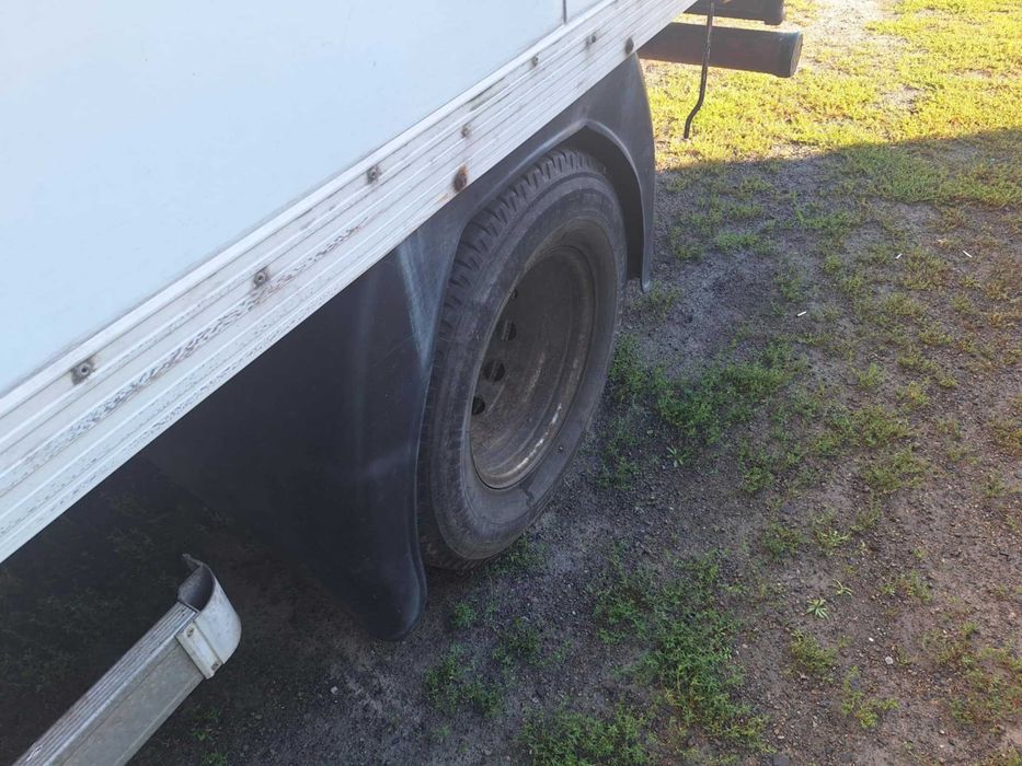 Sprzedam Iveco 65c15 izoterma z windą  2003 rok. Kategoria C.