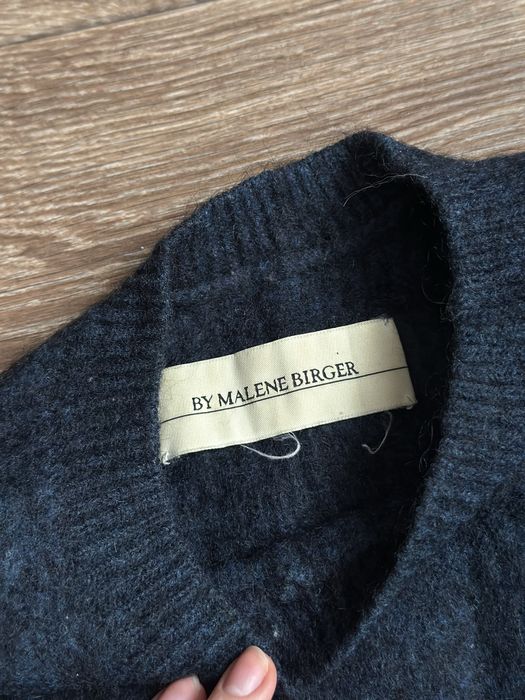 Светр by malene birger з вирізами
