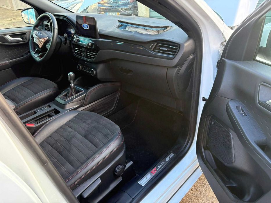 FORD KUGA 1.5 Ecoboost ST-LINE Gasolina