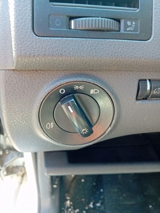 Botão / interruptor de luzes VOLKSWAGEN Polo (9N)