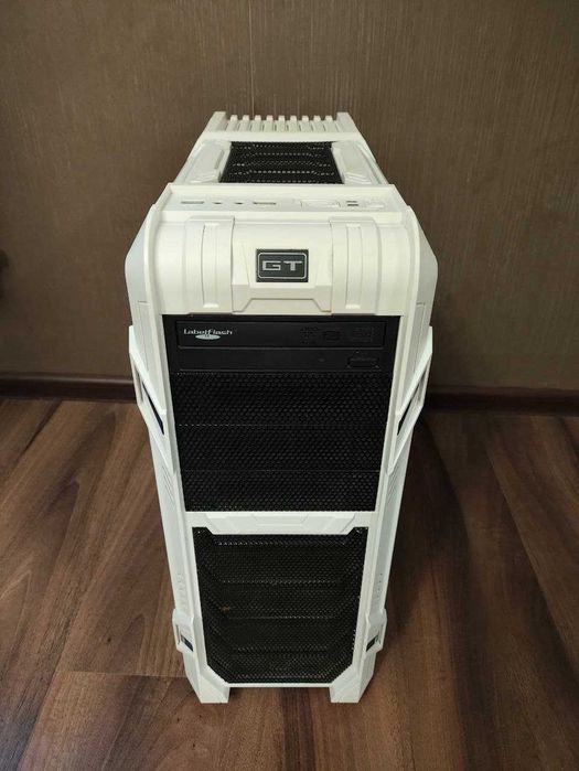 Игровой компьютер i5 16gb ssd120gb hdd1Tb