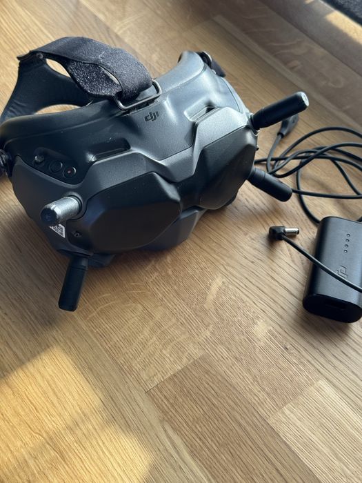 DJI FPV Goggles v2