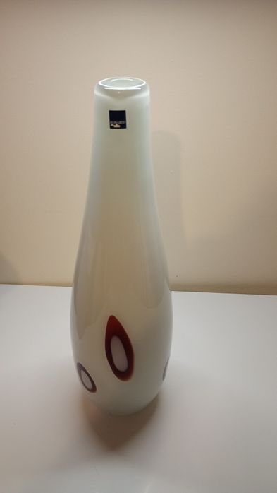 Wazon z kolorowego szkła