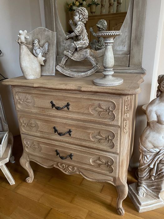 Komoda  z szufladami , drewniana