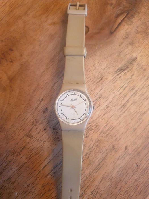 Kolekcjonerski zegarek Swatch Beige Arabic