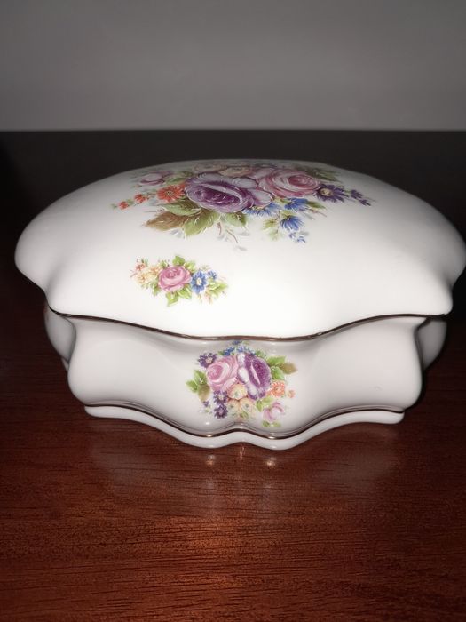 Potes e guarda jóias porcelana
