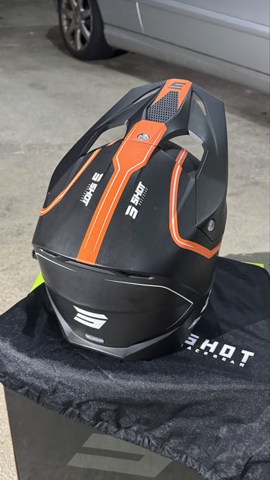 Capacete shot tamanho M
