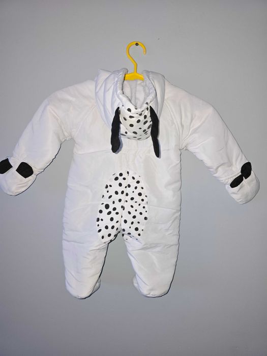 Kombinezon zimowy dalmatyńczyk