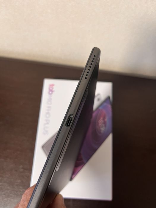 Планшет Lenovo tab M-10 FHD plus