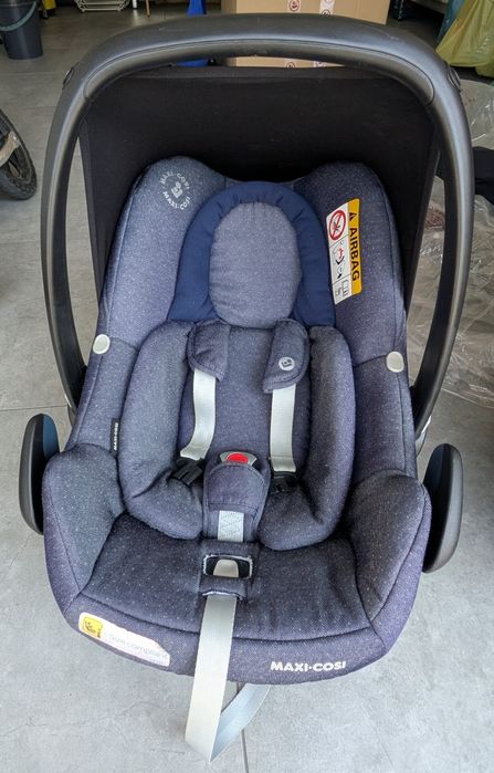 Zestaw Maxi Cosi 0-4 lata Baza 3wayFix, Pearl Smart, Rock, śpiworek