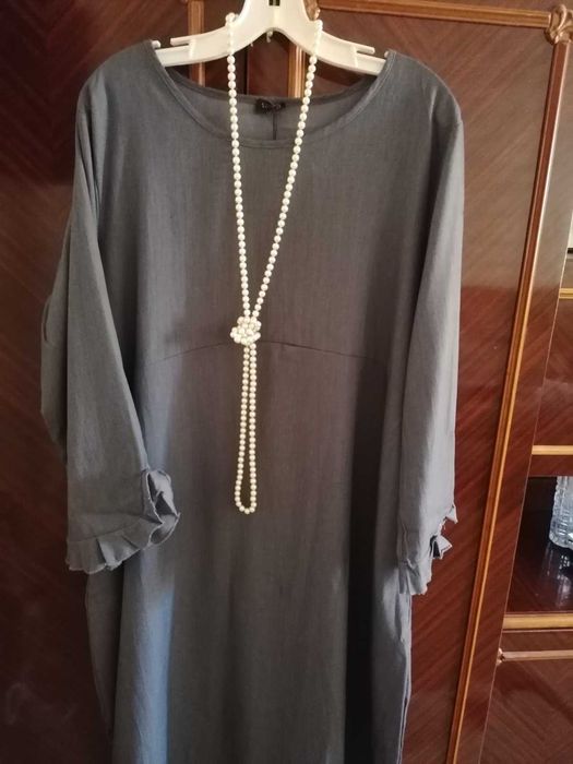 Продам  нову  сукню.