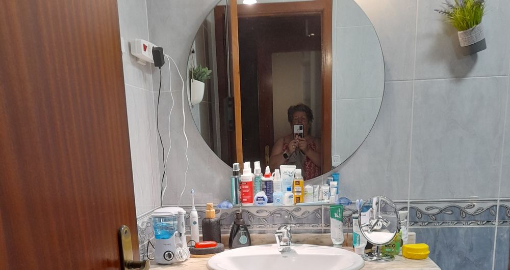 Espelho redondo 75cm diâmetro, em otimo estado (oferta de prateleira)