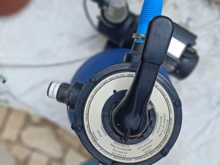 Vendo 2 bombas e filtro de areia para pescinas de superfície