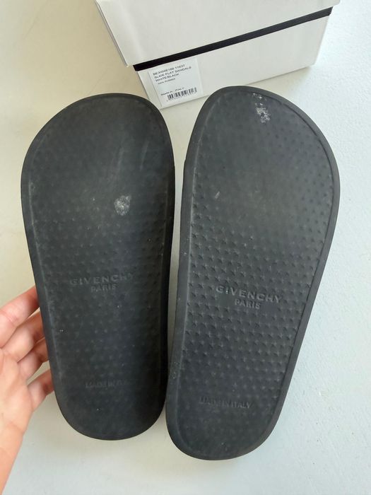 Givenchy Paris slide flat sandals.