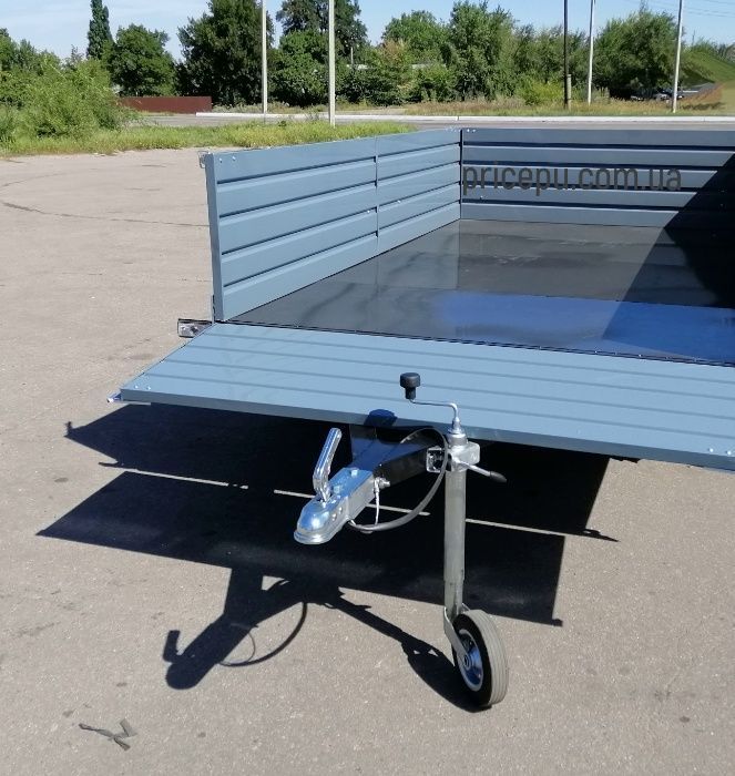 Двохосні причепи різних розмірів Кремінь+"Корида-Тех".