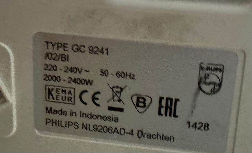 2 żelazka parowe na części. Philips i Beko