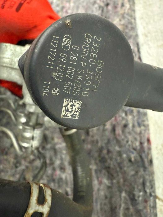 komplet  wtryskiwacze listwa pompa toyota corolla 1.4 d4d 0281--002507