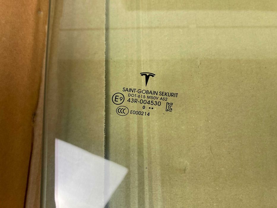 Tesla Model X Скло Дверей НОВЕ/Б.У - рестайл дорестайл: 5 000 грн