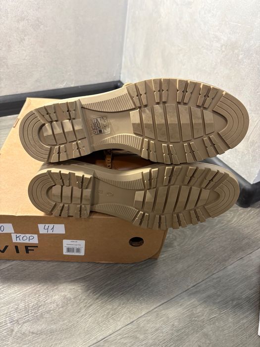 Жіночі демісезонні ботинки, ботильйони