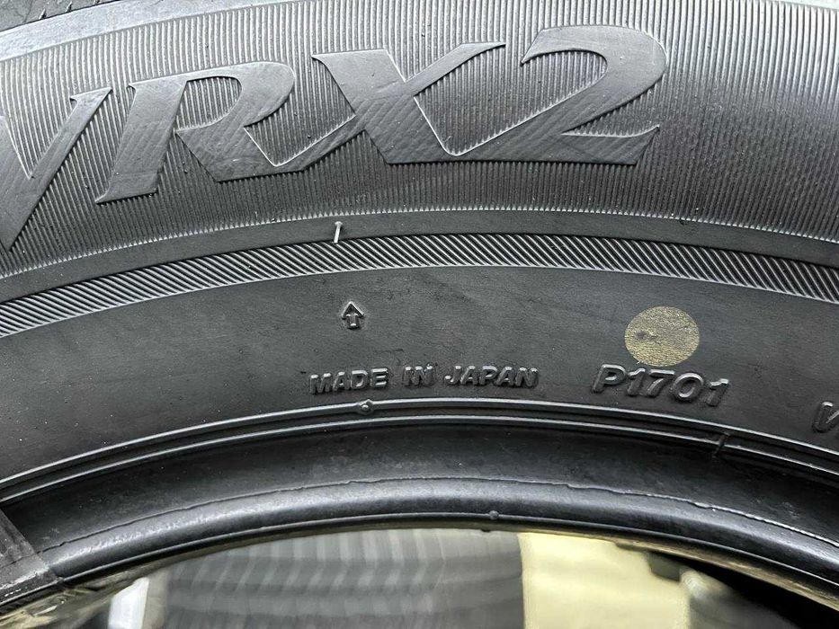 Шини вживані зимові 225/55 R17 BRIDGESTONE BLIZZAK VRX2