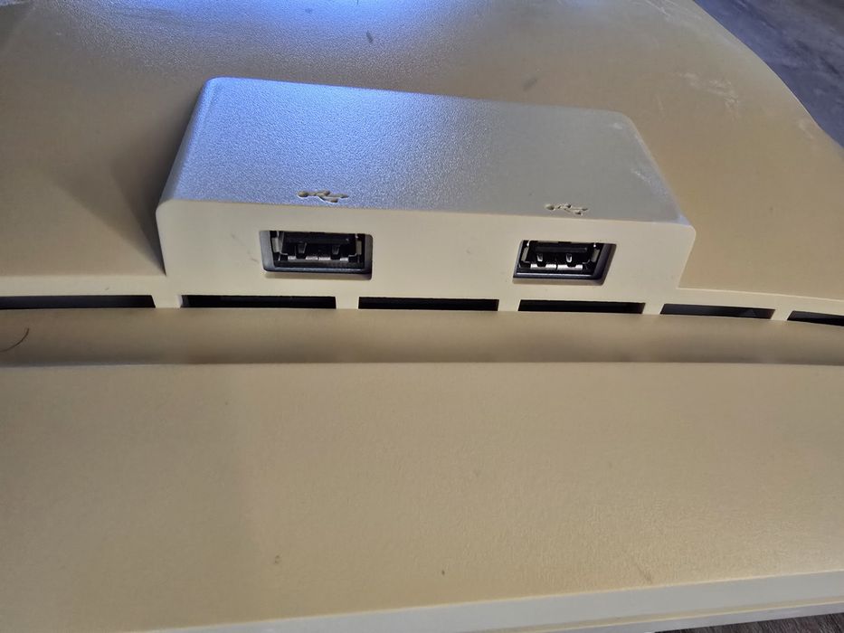 Монітор 22 Fujitsu B22W-6 LED 1680x1050 фужитсу мультимедійні кнопки