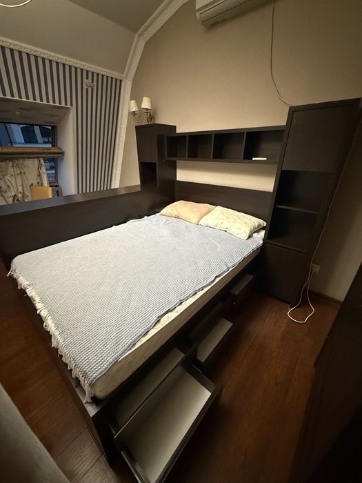 Продам спальню все что есть на фото