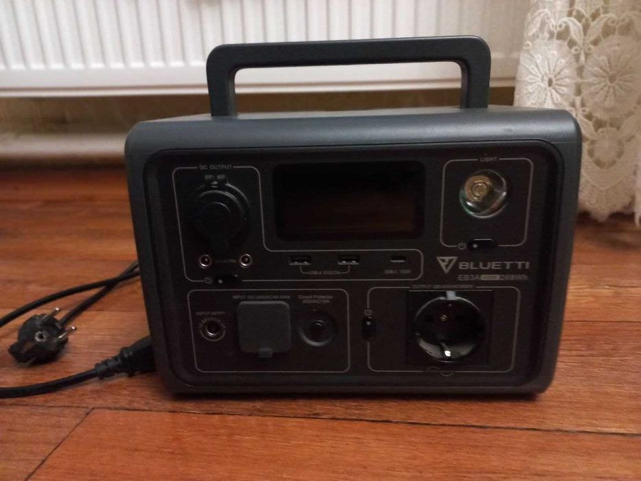 Зарядна станція  BLUETTI EB3A
