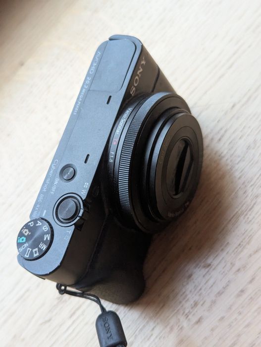 Sony RX100 nie działa na części