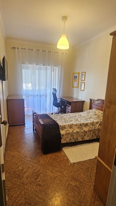 Quarto para arrendar