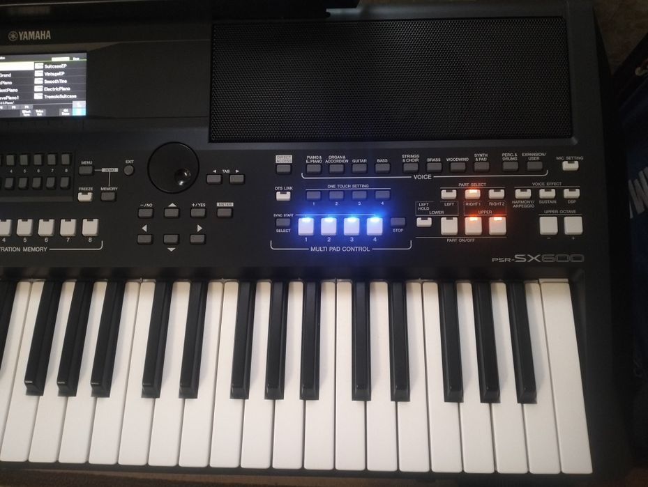 Синтезатор yamaha psr-sx600!+подарок