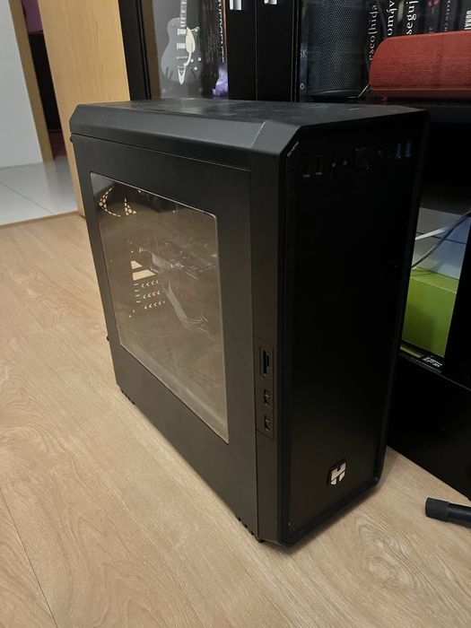 Desktop i5 -8400 / RX560 / 8GB