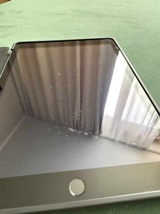 Ipad 5, 32, 2017 wifi + Lte