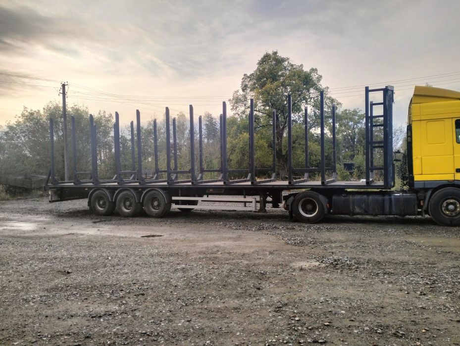 Полуприцеп Лісовоз