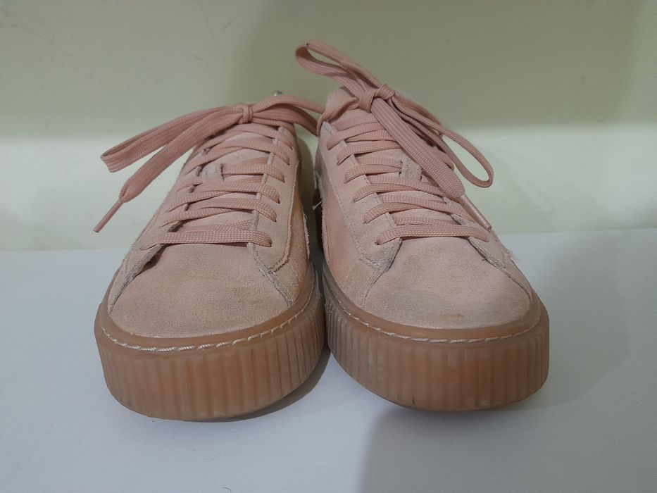 Женские кроссовки Puma Suede Platform Speckled, 38( 24 см)

Источник