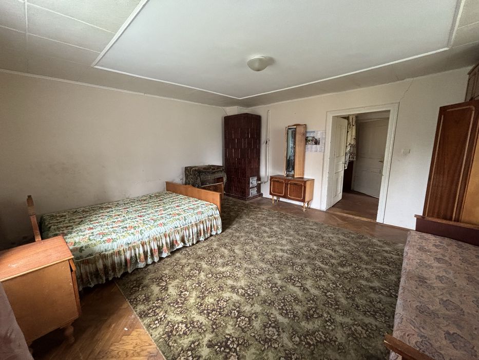 Продаж Будинок 63 м². Ділянка 13 сотих. Підпечери. Центр. Світло. Газ