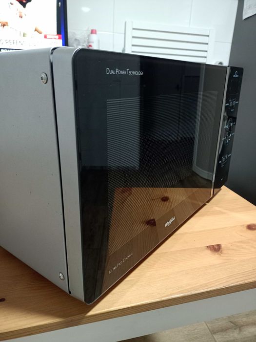 Microondas Whirlpool, c/Grill e prato.Entrega Setúbal e arredores.