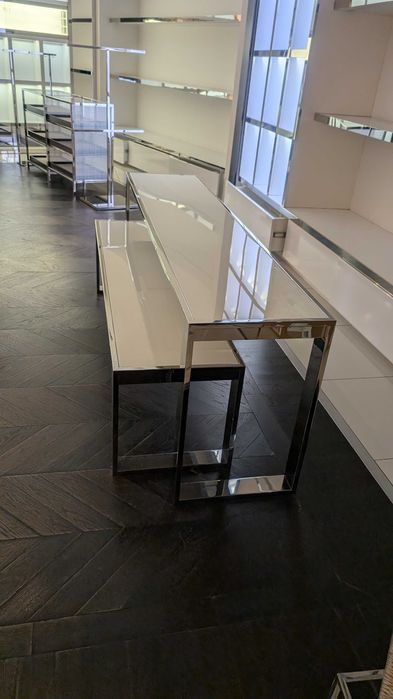 Conjunto 2 Mesas / Expositores de Loja - Inox e Vidro (1.80m)