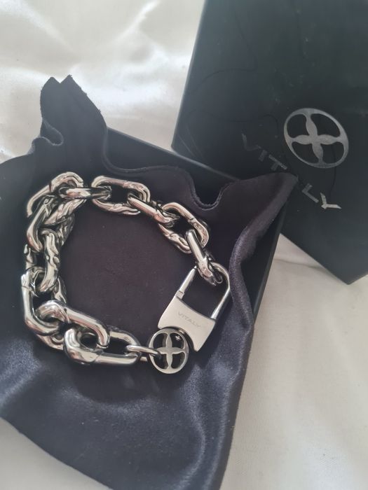 Pulseira marca VITALY