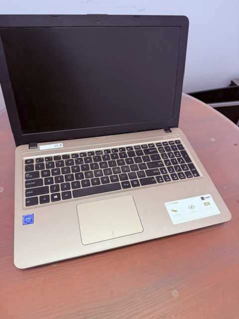 Laptopy Używane po firmie 20 sztuk