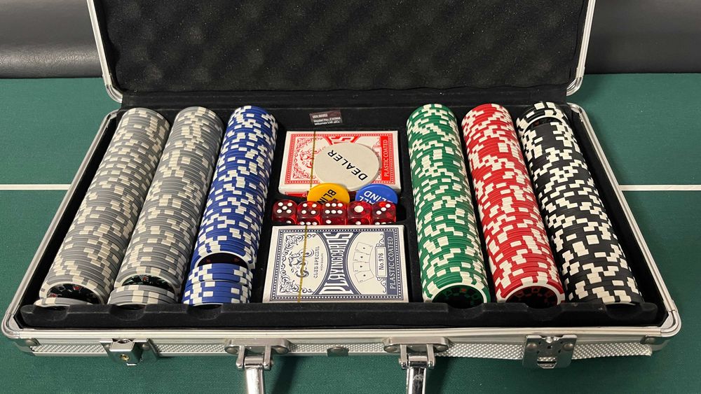 Zestaw do Pokera 298 żetonów | Uszkodzona walizka | Nowe karty