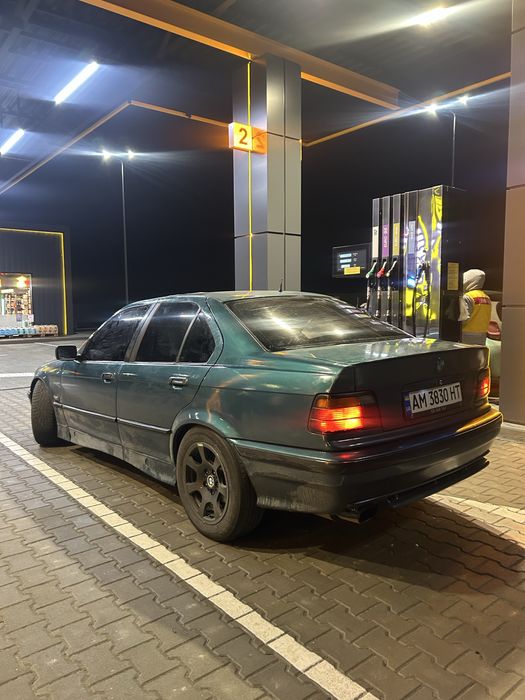 Продам бмв е36 2.0 Газ бензин