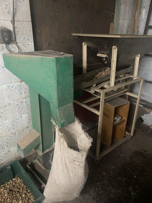 Продам готовий бізнес - Майновий комплекс для переробки горіха
