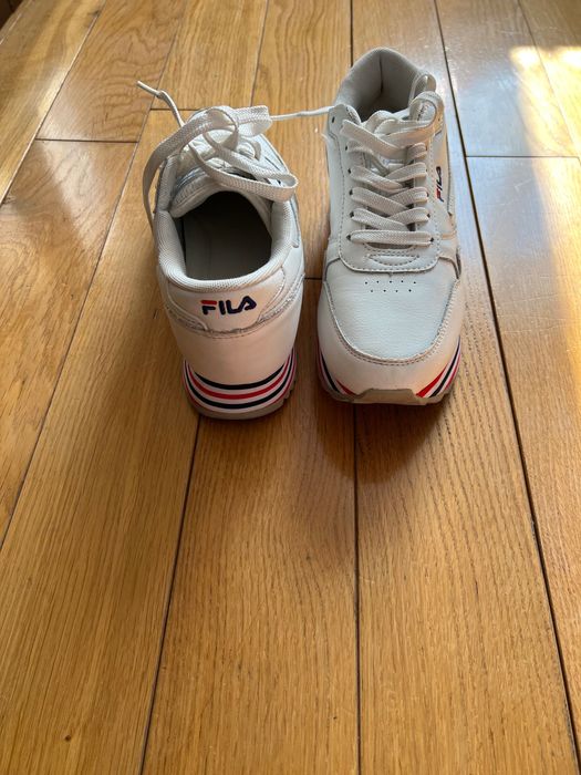 Кросівки жіночі, натуральна шкіра