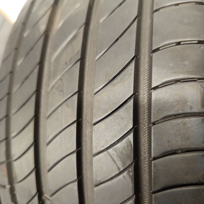 225/45R17 Michelin Primacy 4