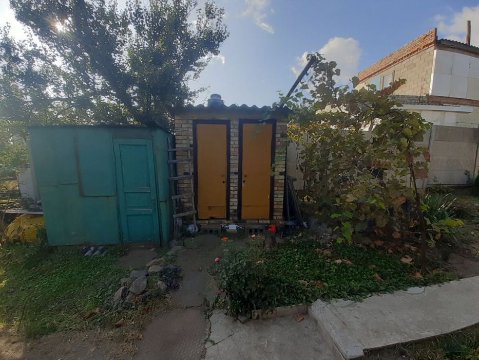 Продається дача з видом на річку Дніпро