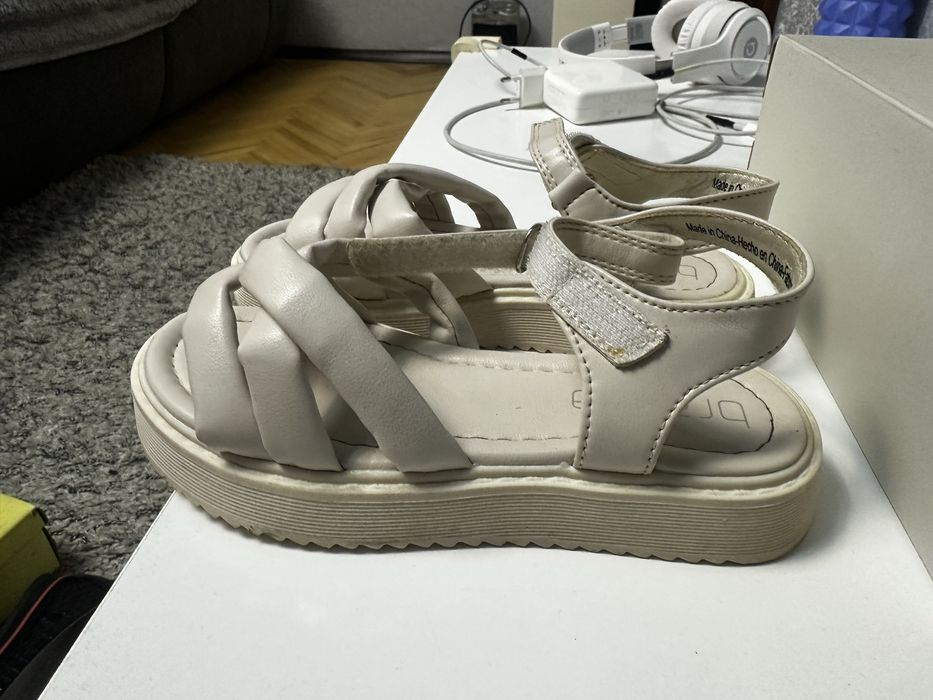 Детские кожаные босоножки на девочку