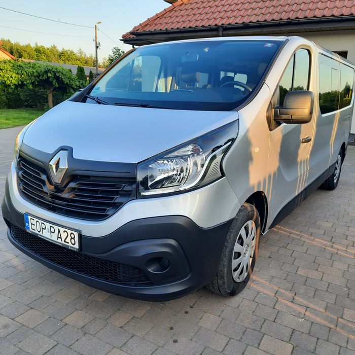 Wypożyczalnia Samochodów BUS  Busy osobowe Winda dla niepełnosprawnych