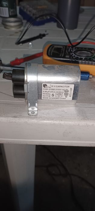 Kondensator do kuchenki mikrofalowej CH85 BiCai 21085 AC 0,85μF